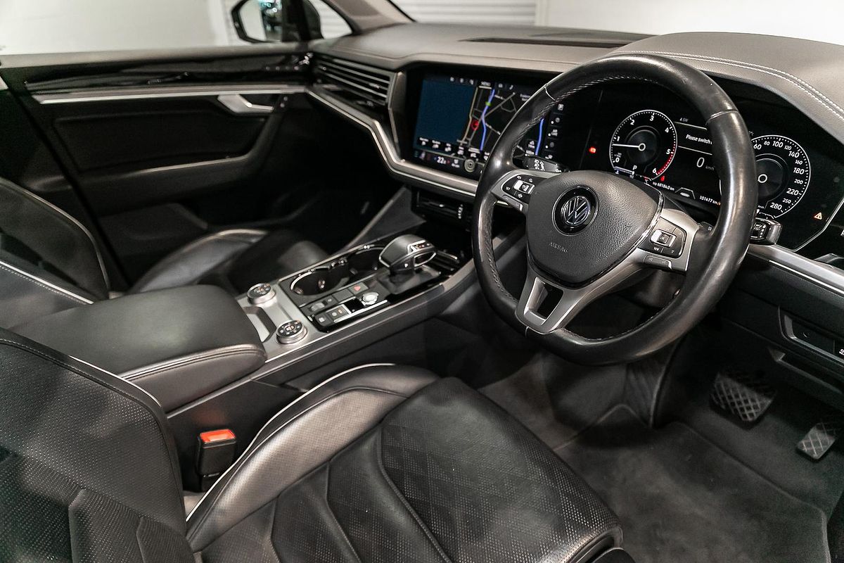 2019 Volkswagen Touareg 190TDI Launch Edition CR