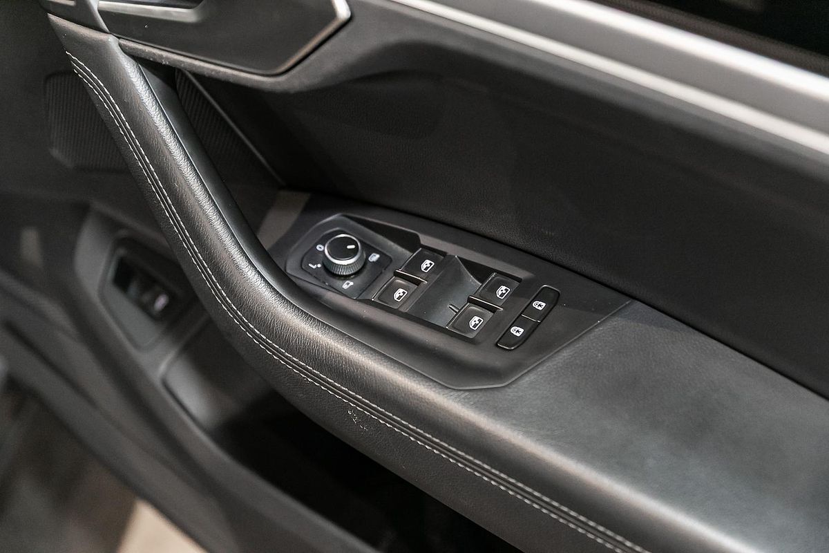 2019 Volkswagen Touareg 190TDI Launch Edition CR