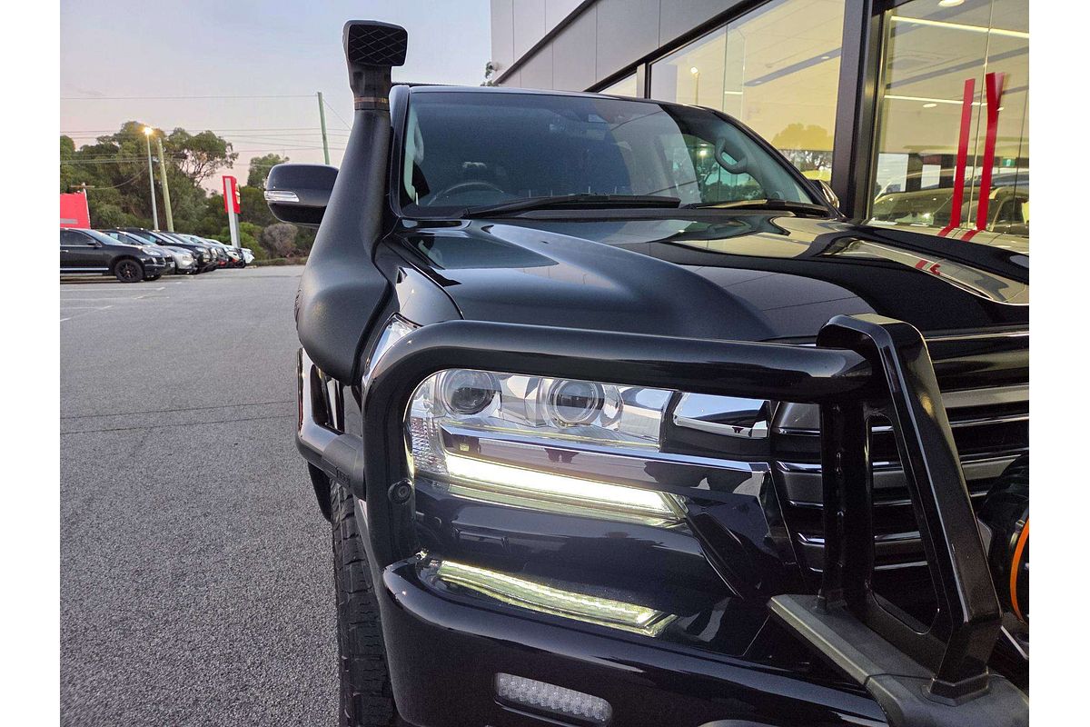 2017 Toyota Landcruiser Sahara VDJ200R