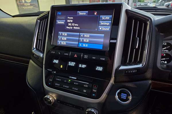 2017 Toyota Landcruiser Sahara VDJ200R