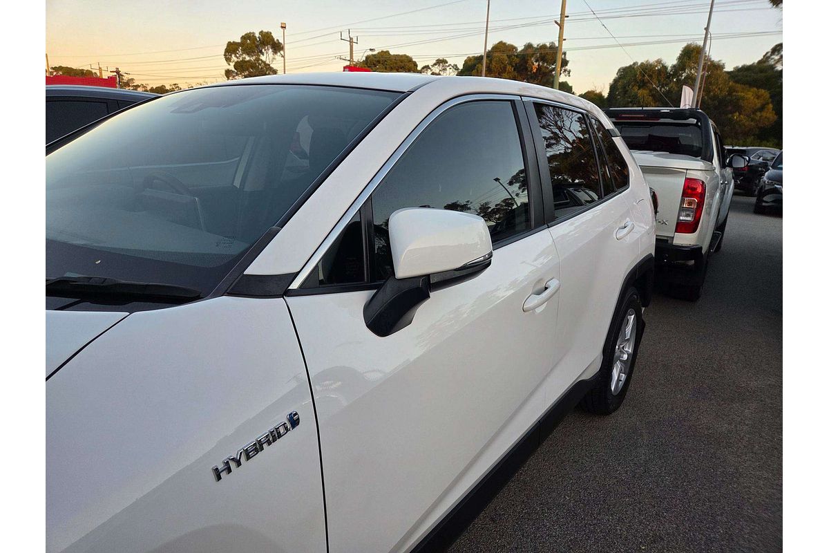 2020 Toyota RAV4 GX AXAH54R
