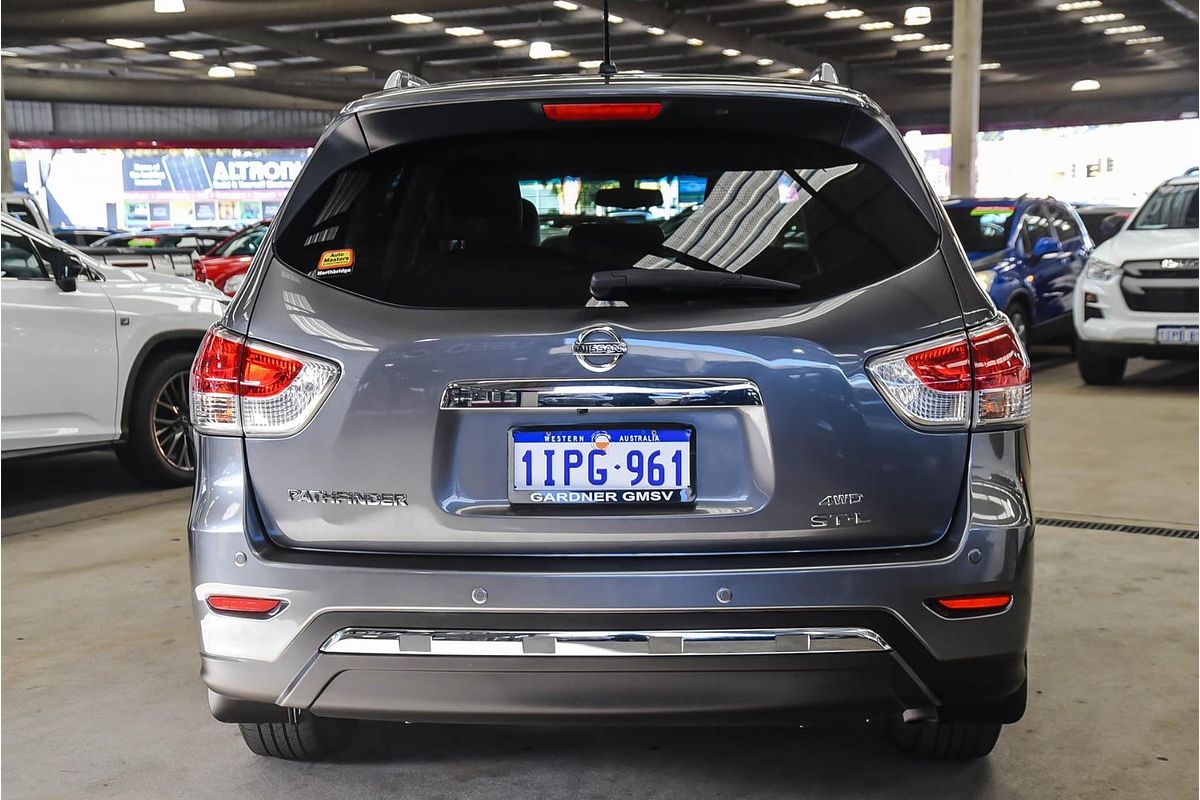 2016 Nissan Pathfinder ST-L R52