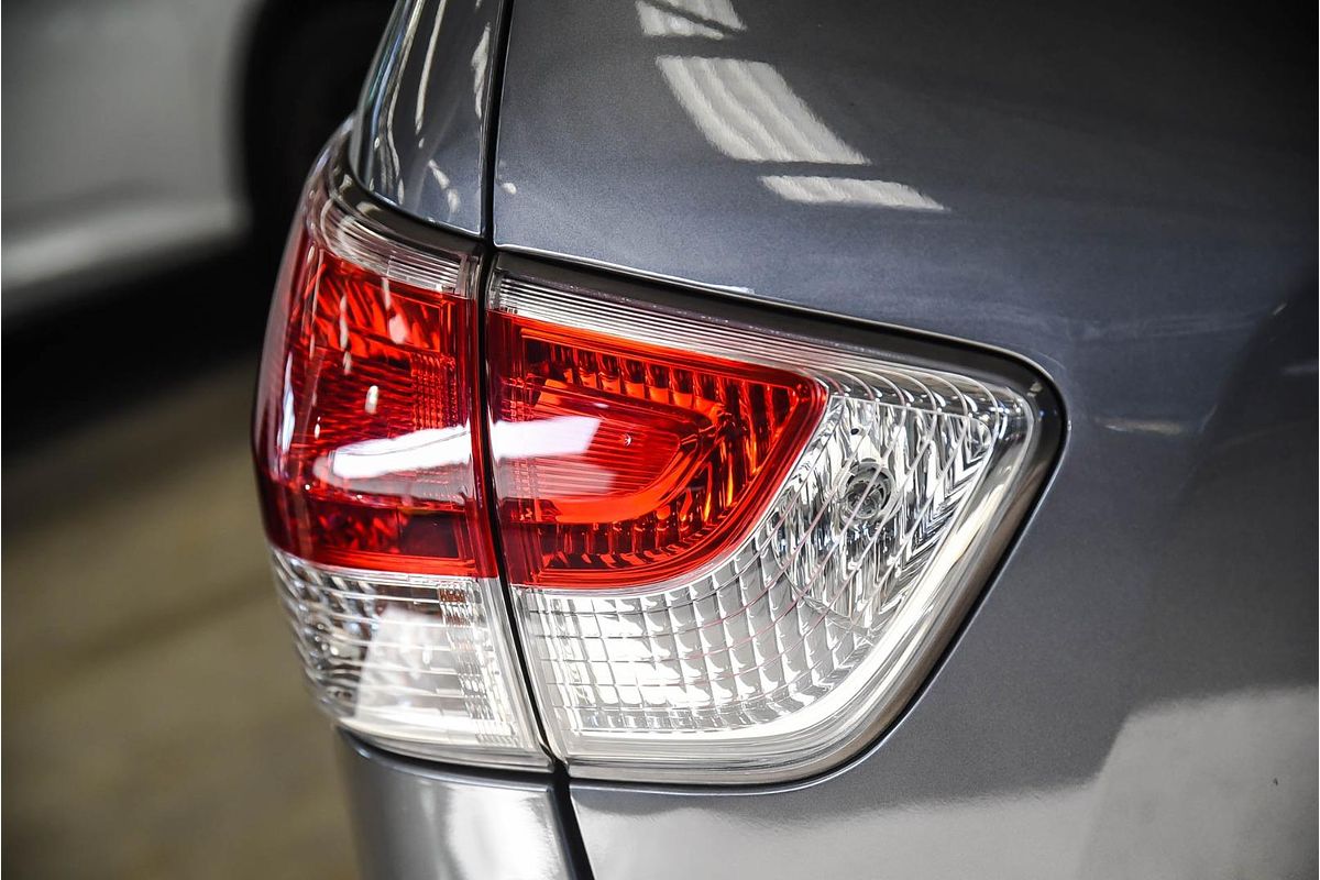 2016 Nissan Pathfinder ST-L R52