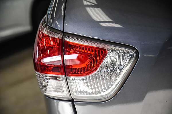 2016 Nissan Pathfinder ST-L R52