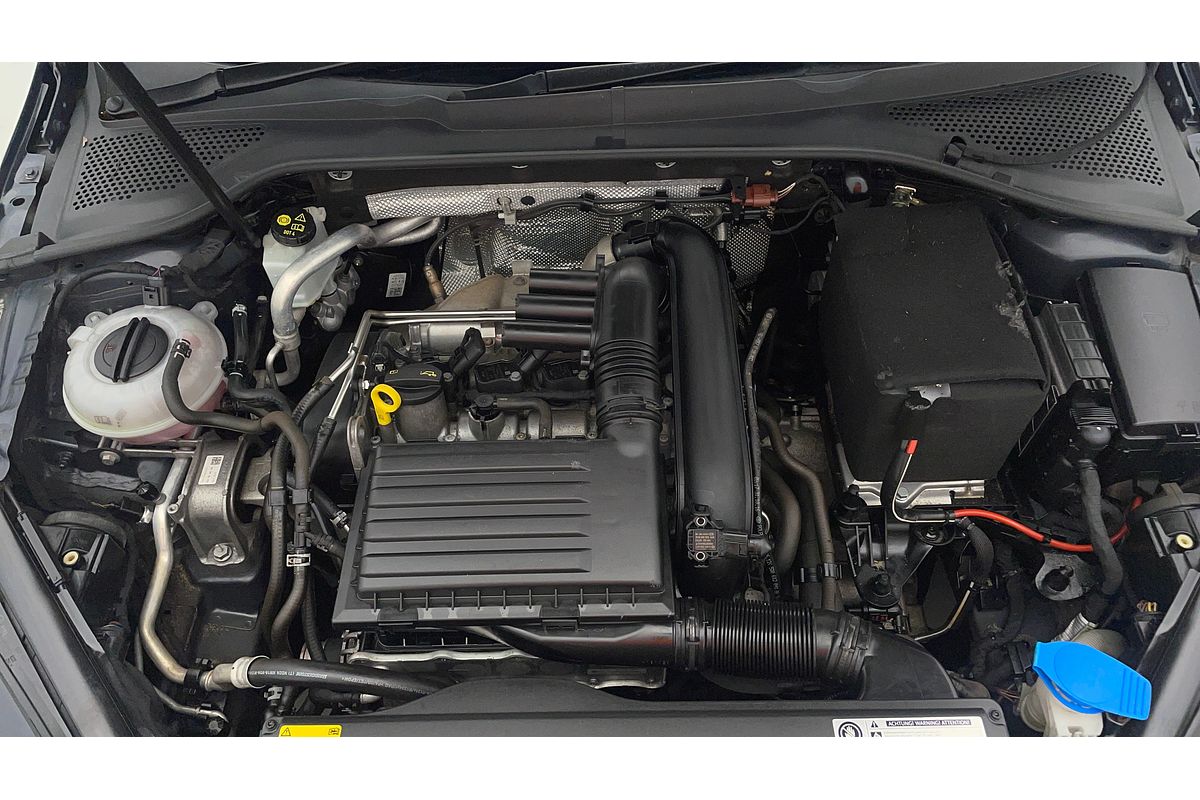 2016 Volkswagen Golf 92TSI Trendline 7