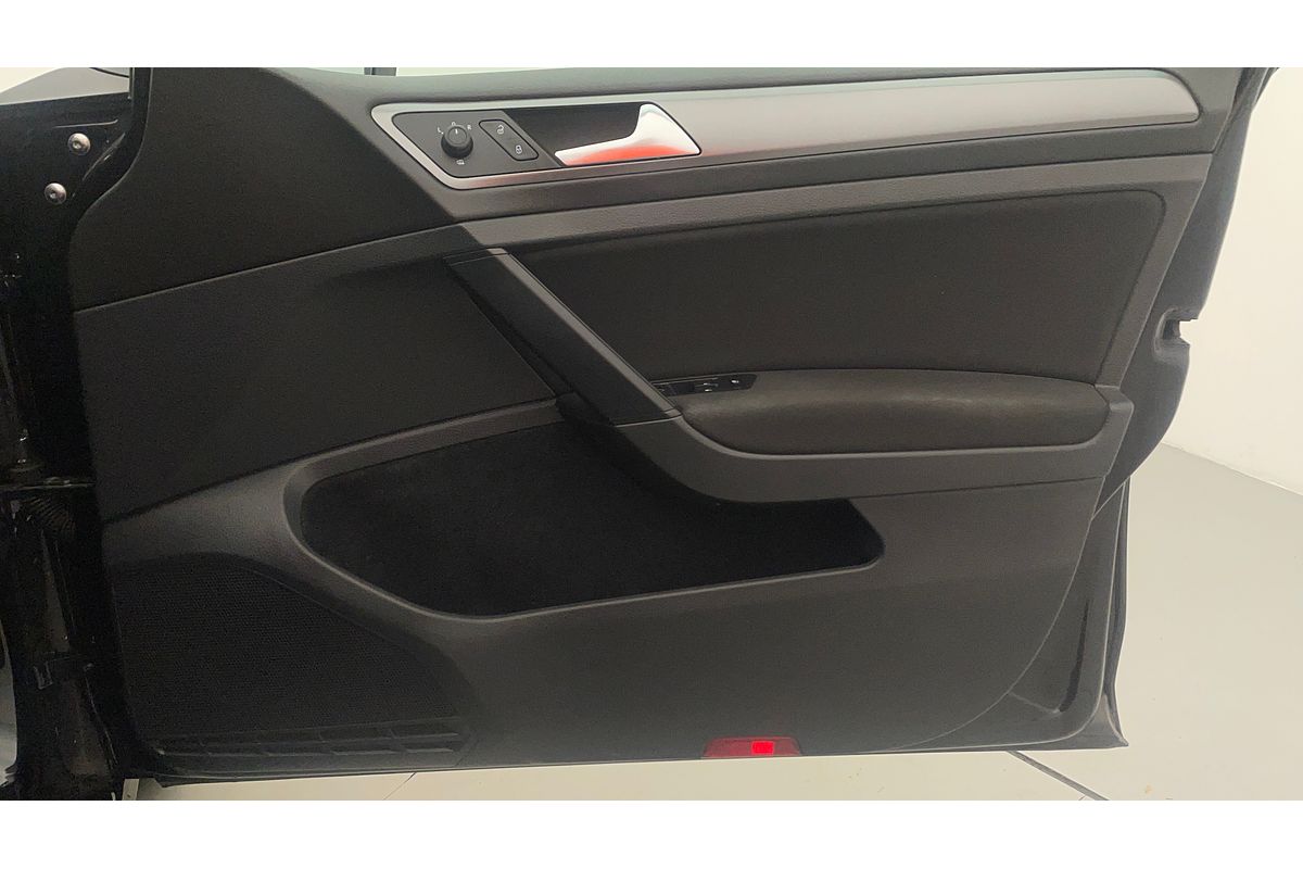 2016 Volkswagen Golf 92TSI Trendline 7