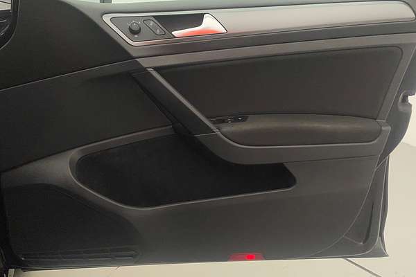 2016 Volkswagen Golf 92TSI Trendline 7