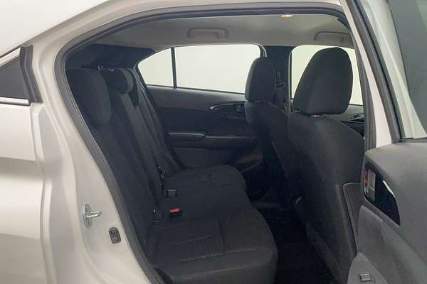 2024 Mitsubishi Eclipse Cross ES YB
