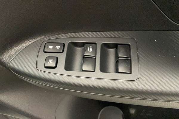 2024 Mitsubishi Eclipse Cross ES YB