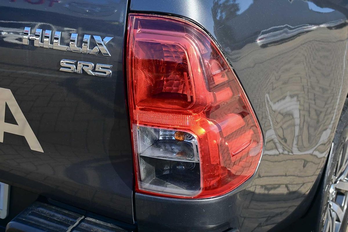 2017 Toyota Hilux SR5 GUN126R 4X4
