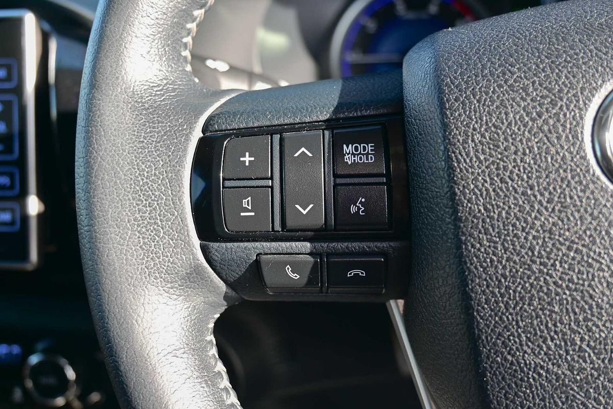 2017 Toyota Hilux SR5 GUN126R 4X4