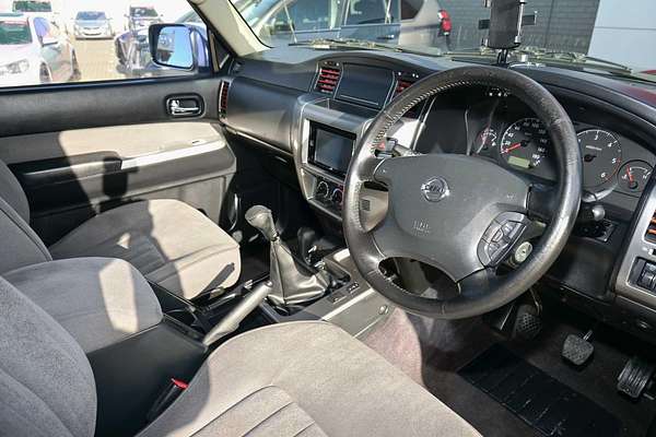 2011 Nissan Patrol ST GU 7