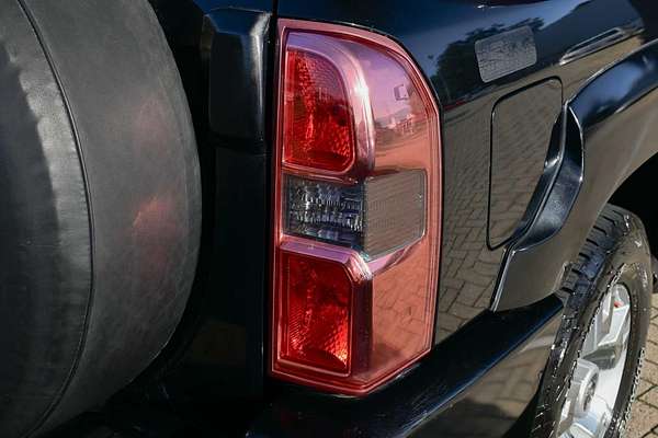 2011 Nissan Patrol ST GU 7