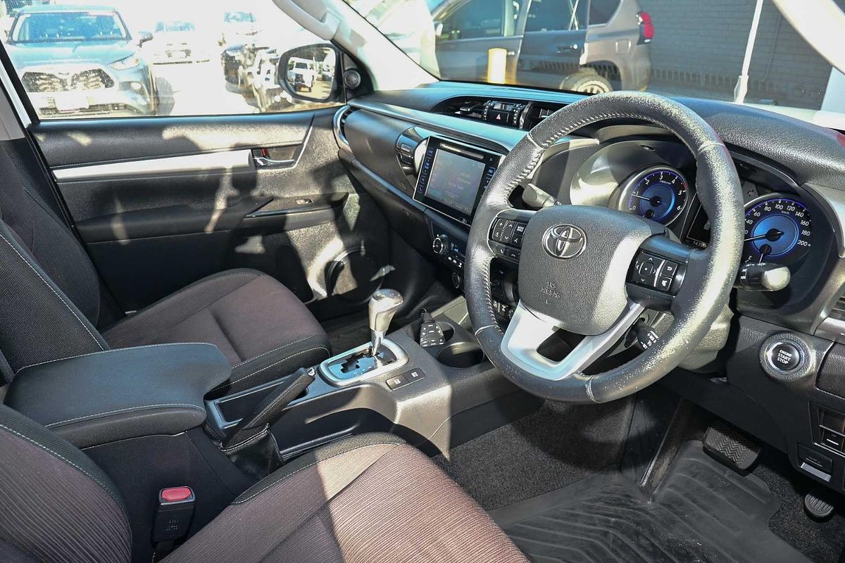 2017 Toyota Hilux SR5 GUN126R 4X4