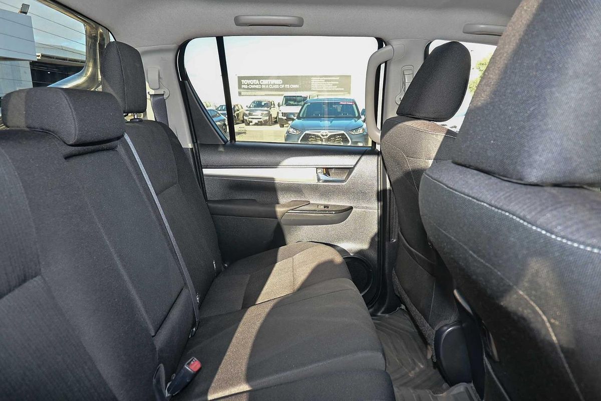 2017 Toyota Hilux SR5 GUN126R 4X4