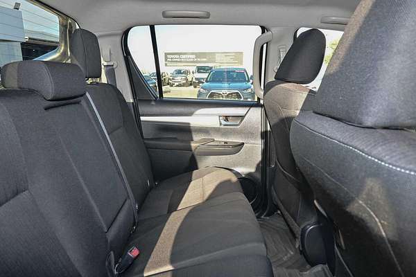 2017 Toyota Hilux SR5 GUN126R 4X4