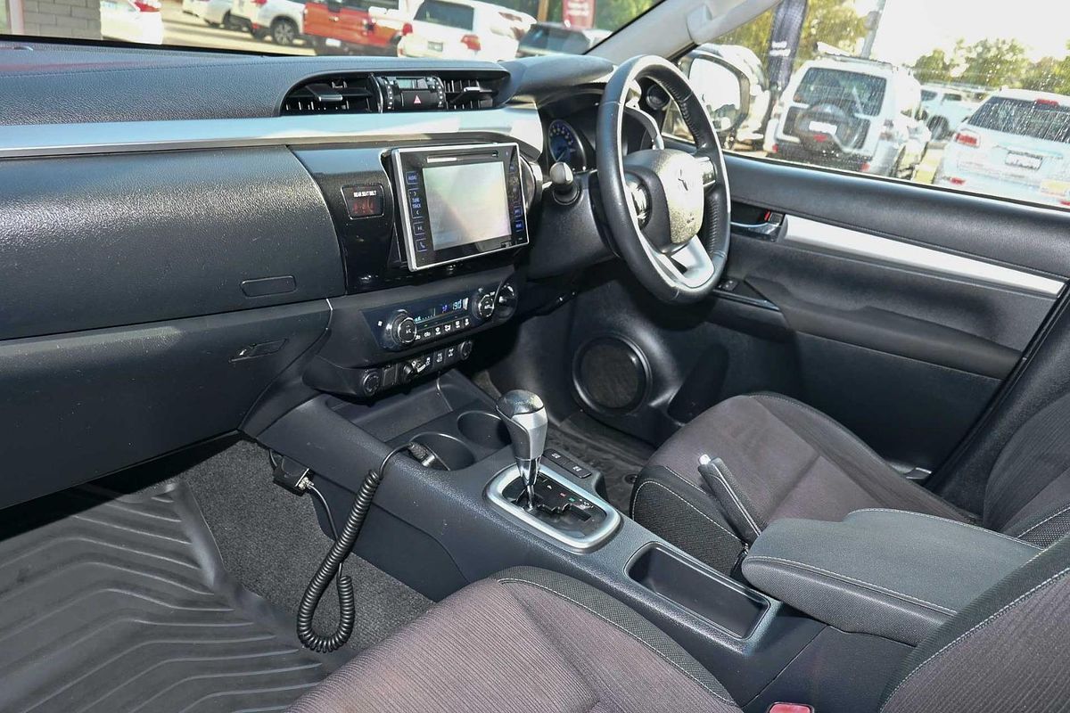 2017 Toyota Hilux SR5 GUN126R 4X4