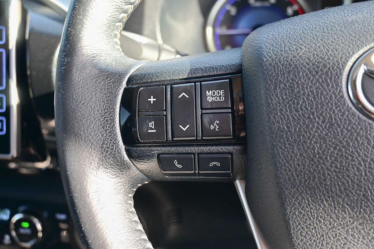2017 Toyota Hilux SR5 GUN126R 4X4