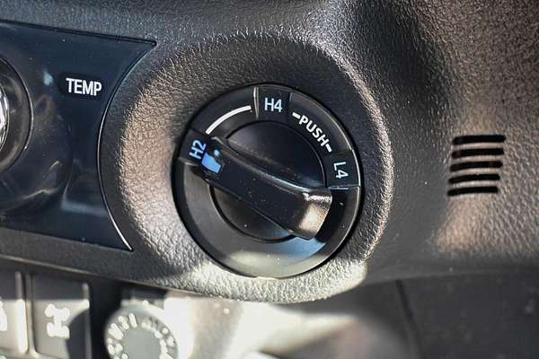 2017 Toyota Hilux SR5 GUN126R 4X4