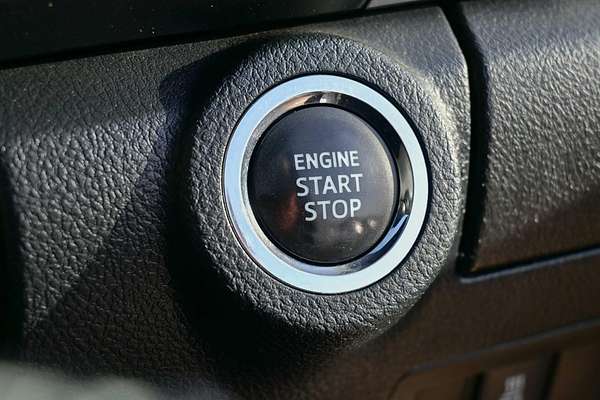 2017 Toyota Hilux SR5 GUN126R 4X4