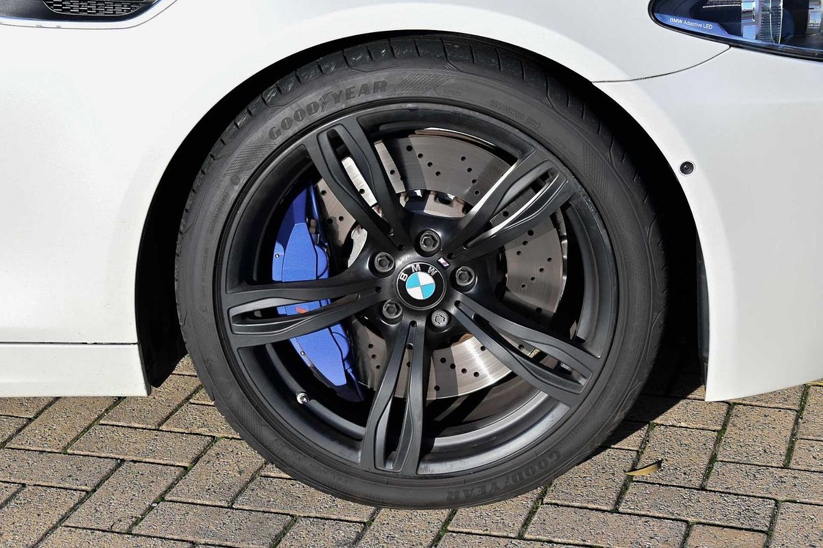 2015 BMW M5 White Shadow F10 LCI