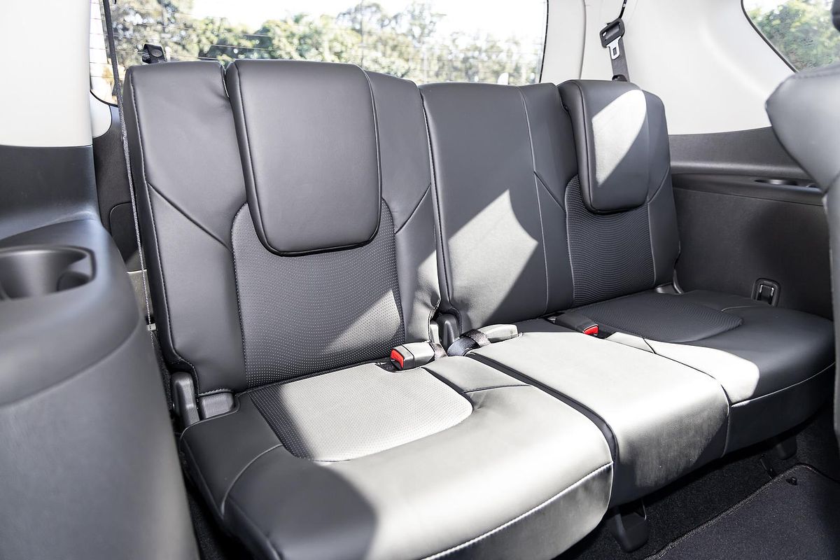 2024 Nissan Patrol Ti Y62