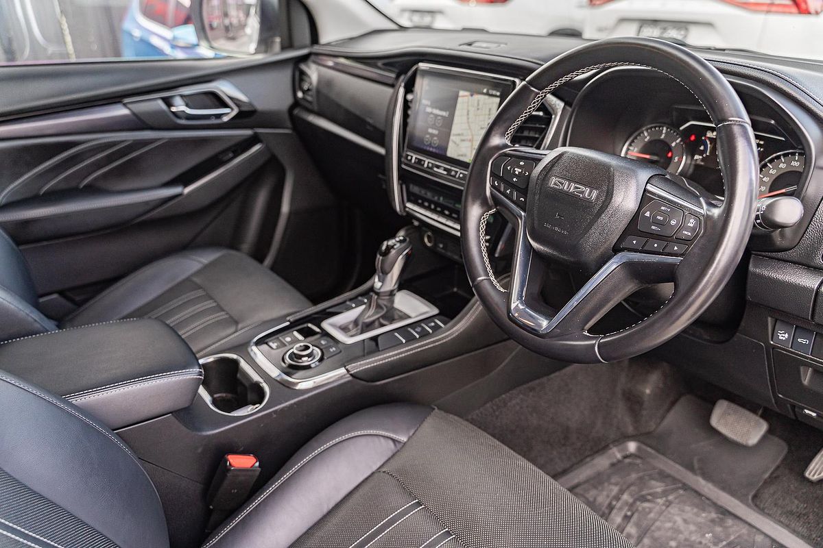 2023 Isuzu MU-X LS-T