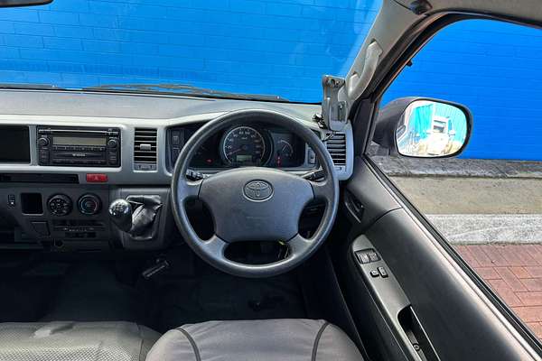 2005 Toyota Hiace Commuter KDH222R