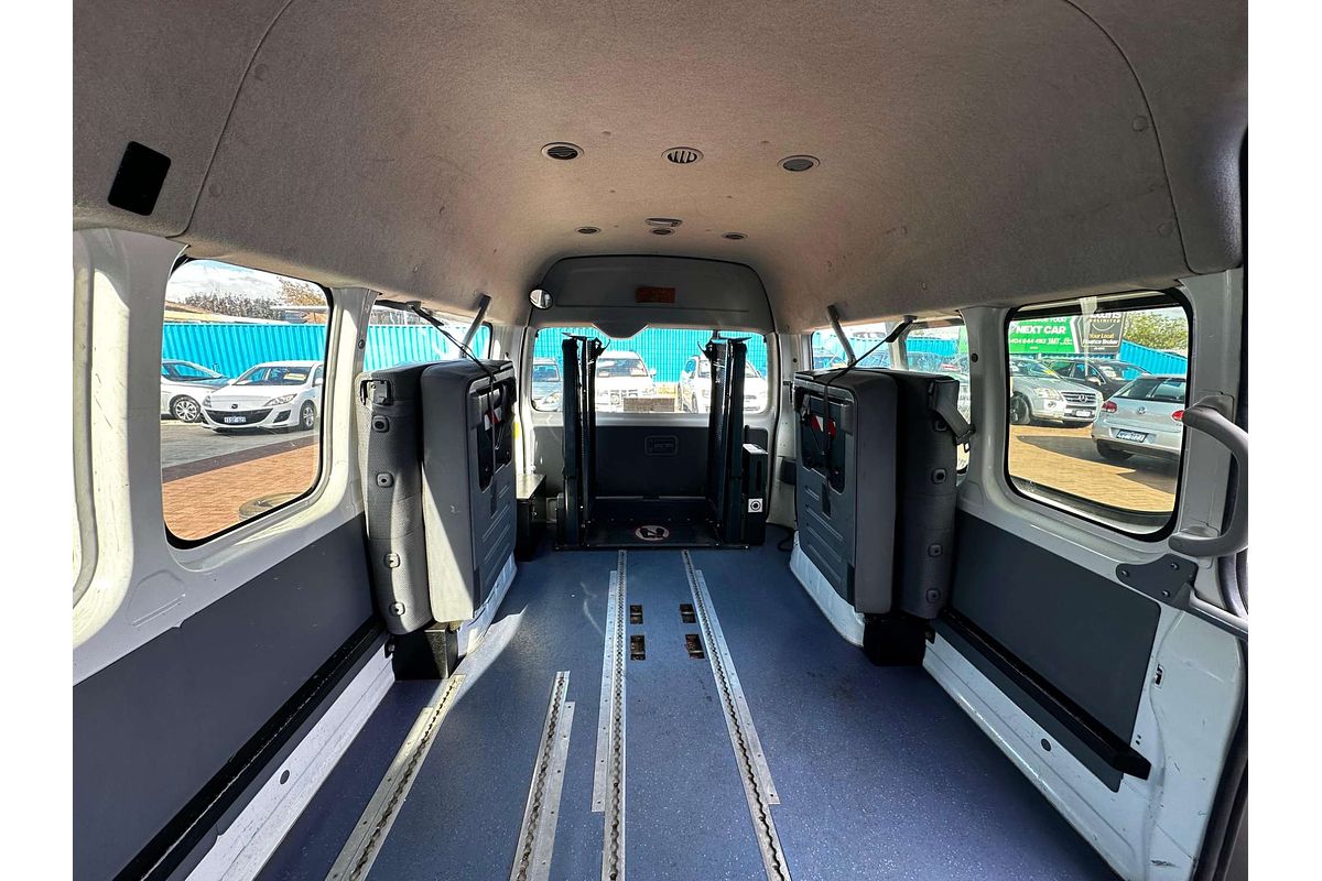 2005 Toyota Hiace Commuter KDH222R