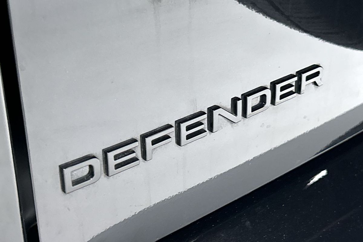 2022 Land Rover Defender 90 D250 S L663