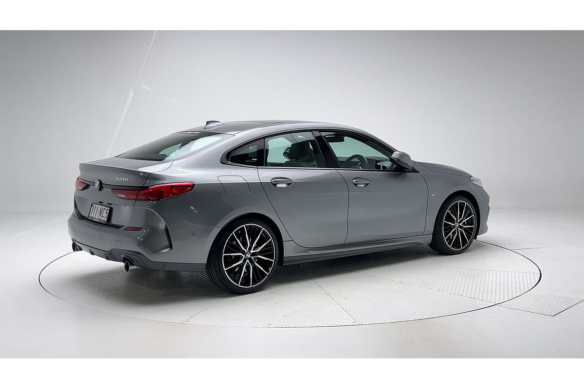 2022 BMW 2 Series 220i M Sport F44