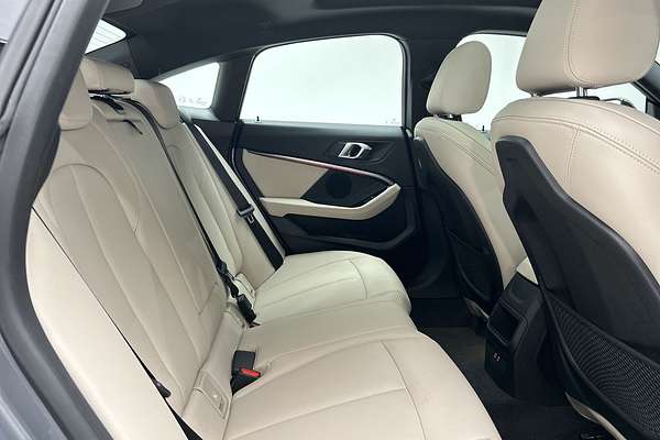 2022 BMW 2 Series 220i M Sport F44
