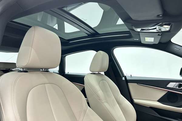 2022 BMW 2 Series 220i M Sport F44