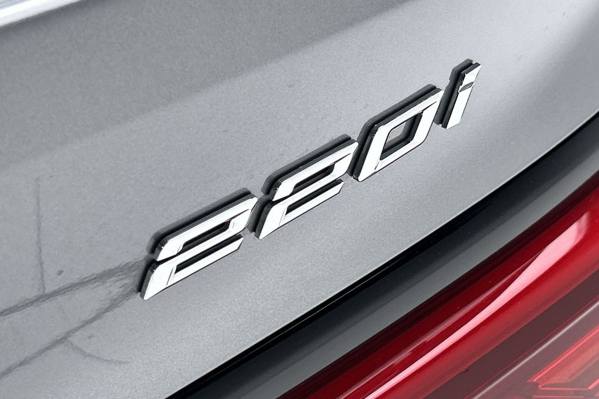 2022 BMW 2 Series 220i M Sport F44