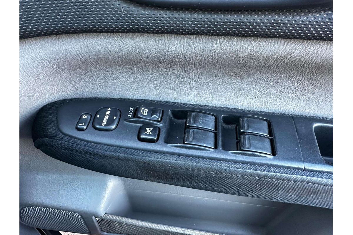2005 Subaru Forester X 79V