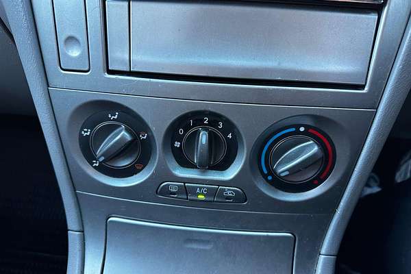 2005 Subaru Forester X 79V