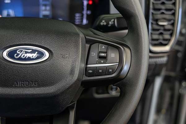 2023 Ford Everest Ambiente 2.0L