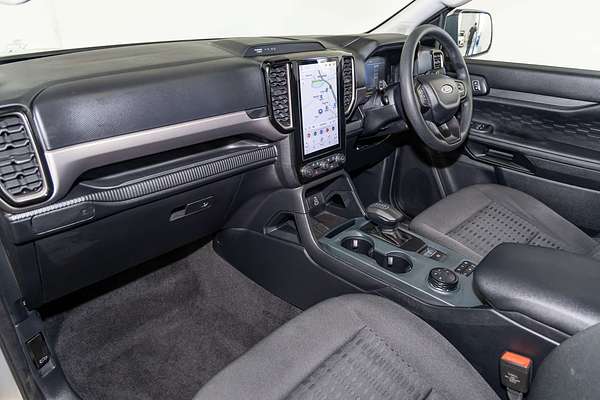 2023 Ford Everest Ambiente 2.0L