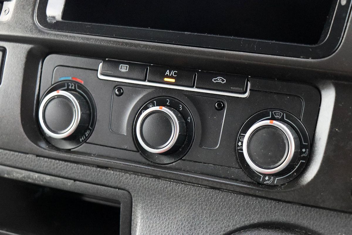 2013 Volkswagen Transporter TDI250 T5 SWB