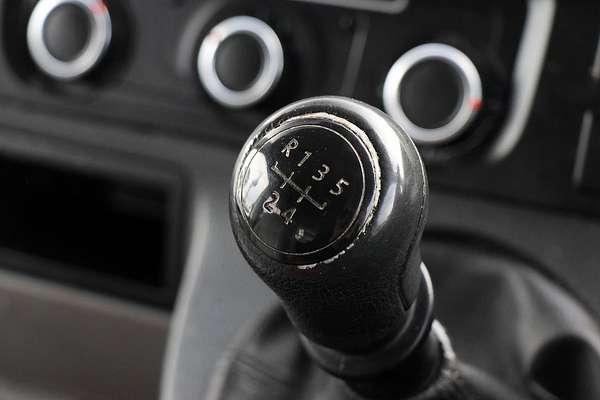2013 Volkswagen Transporter TDI250 T5 SWB