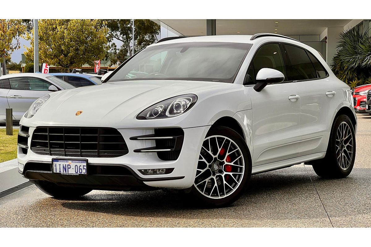 2015 Porsche Macan Turbo 95B