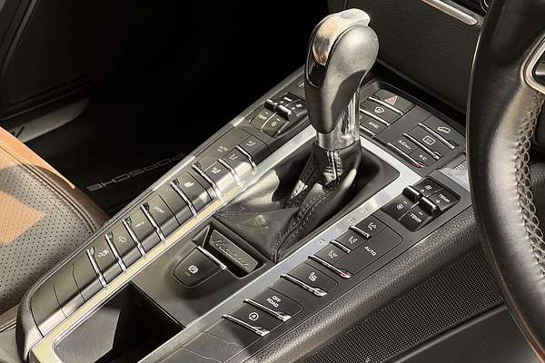 2015 Porsche Macan Turbo 95B
