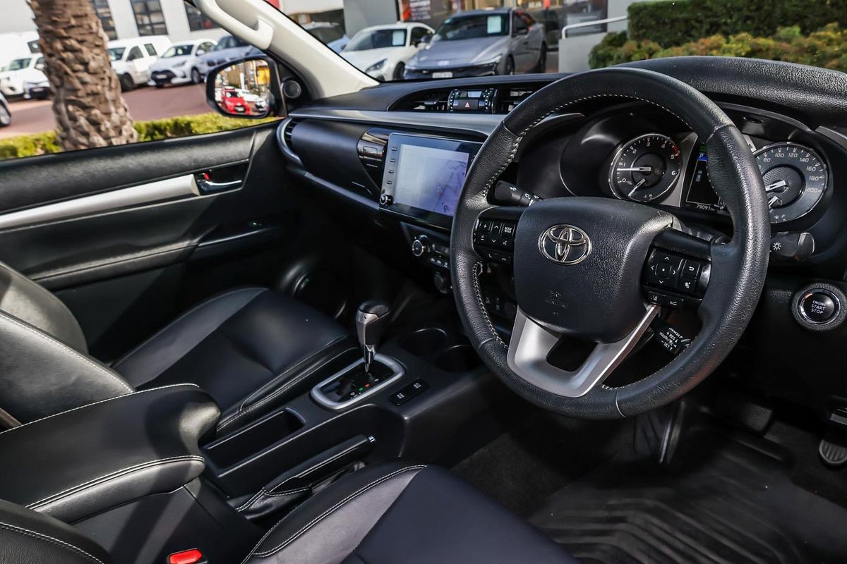 2020 Toyota Hilux SR5 GUN126R 4X4