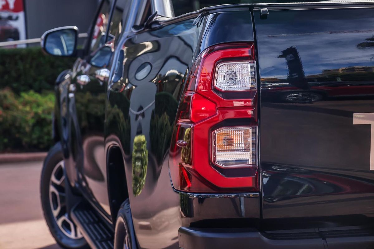 2020 Toyota Hilux SR5 GUN126R 4X4