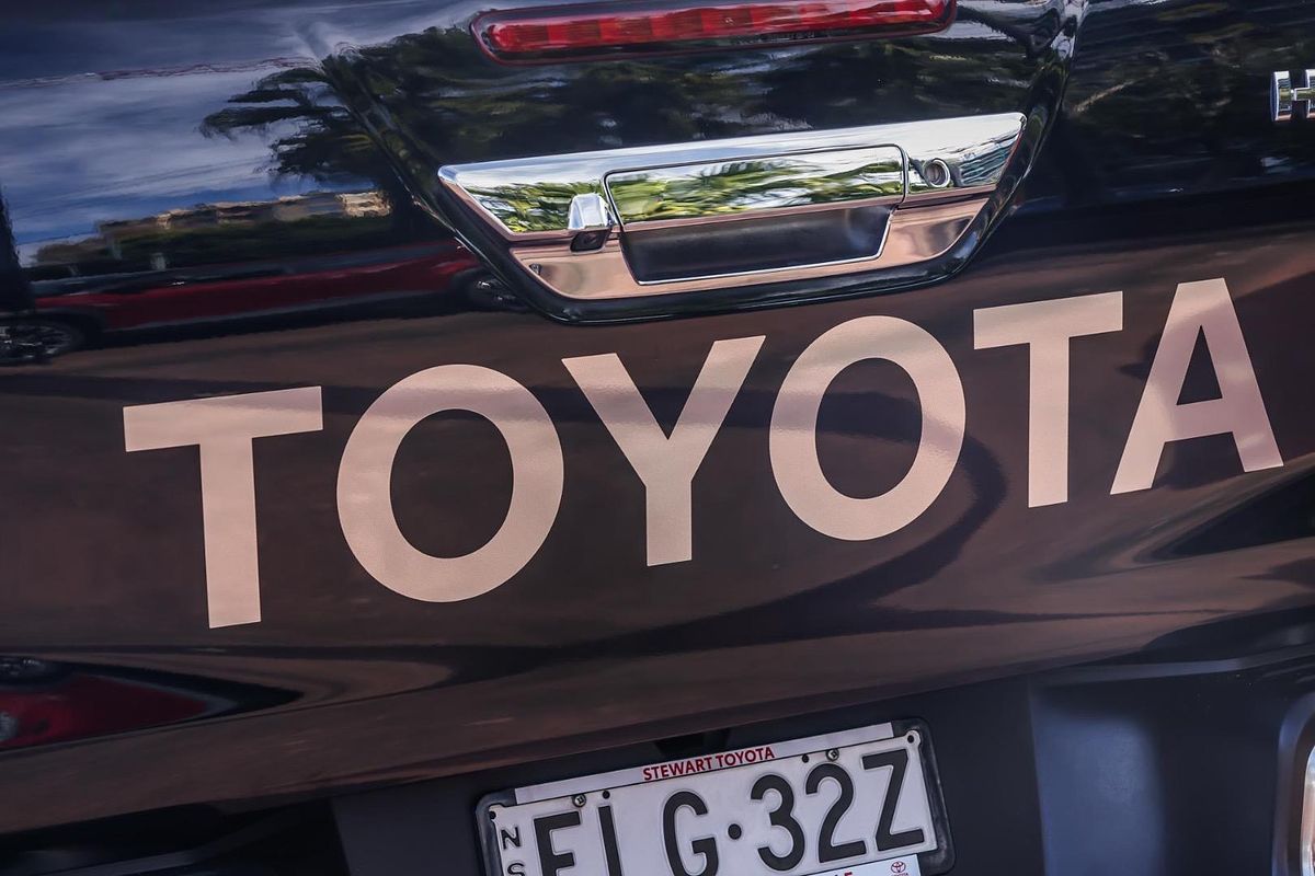 2020 Toyota Hilux SR5 GUN126R 4X4