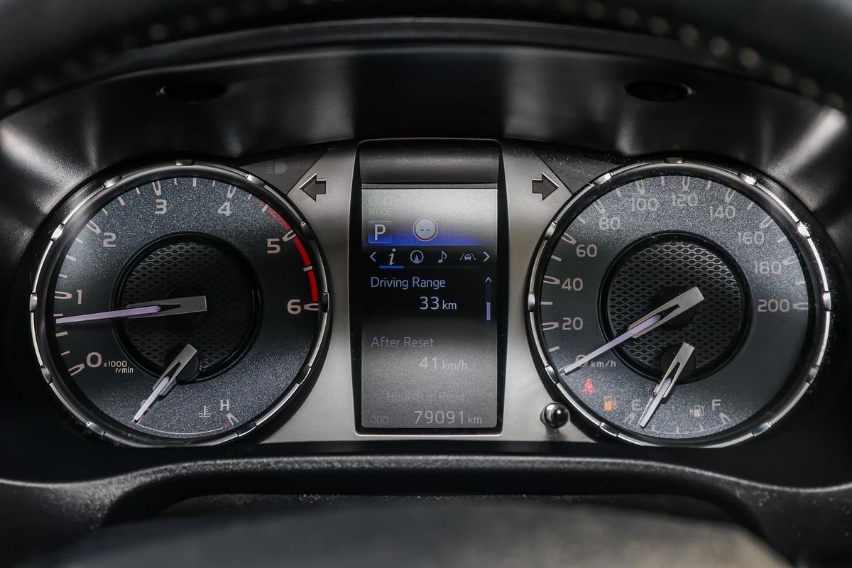 2020 Toyota Hilux SR5 GUN126R 4X4
