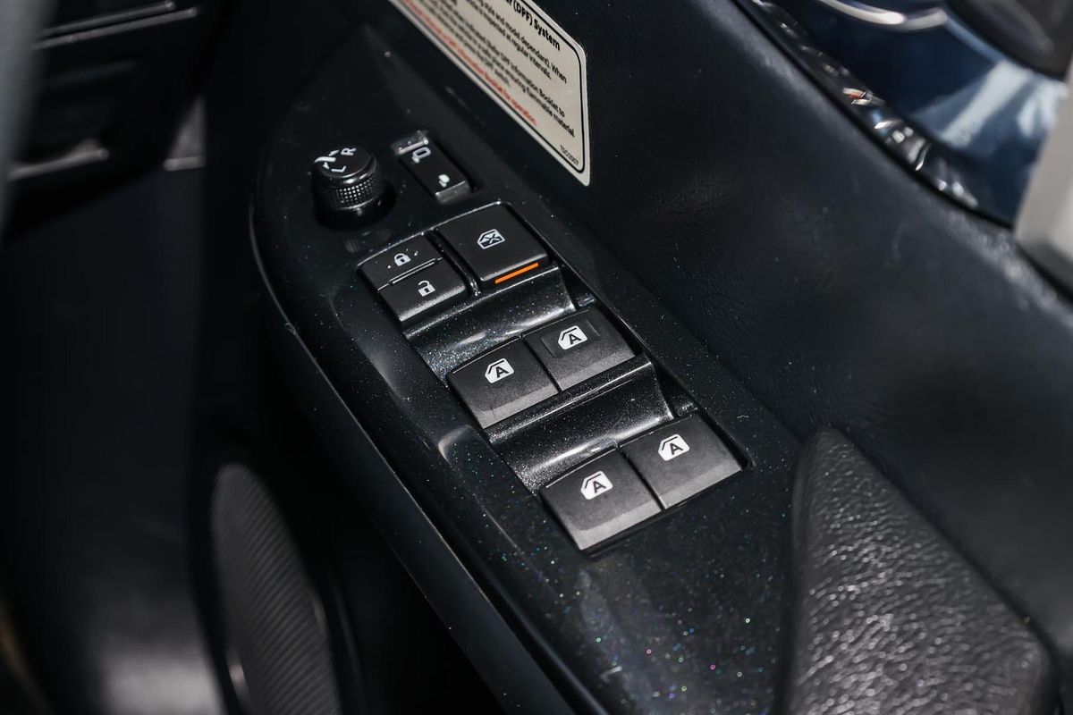 2020 Toyota Hilux SR5 GUN126R 4X4