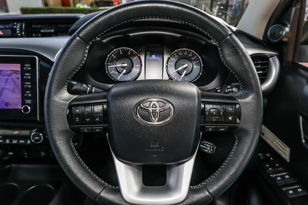 2020 Toyota Hilux SR5 GUN126R 4X4