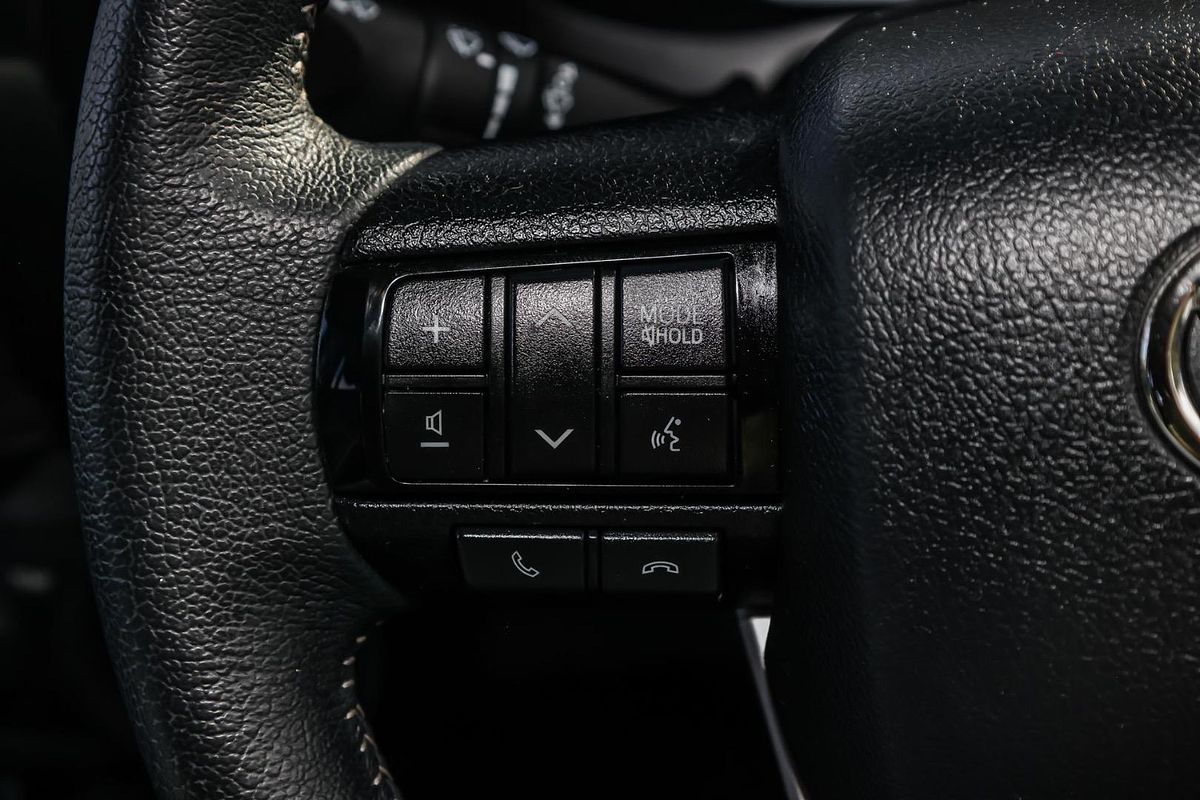 2020 Toyota Hilux SR5 GUN126R 4X4