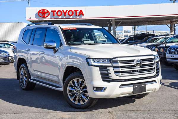 2024 Toyota Landcruiser Sahara ZX FJA300R